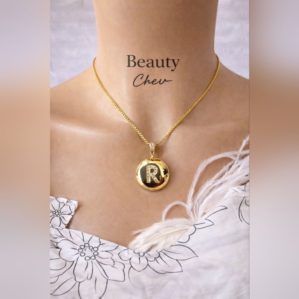 Luxury Gold Initial Pendant Necklace – Personalized Letter Charm, Everyday Elega